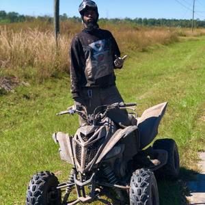 Meet your Posher, Dontae